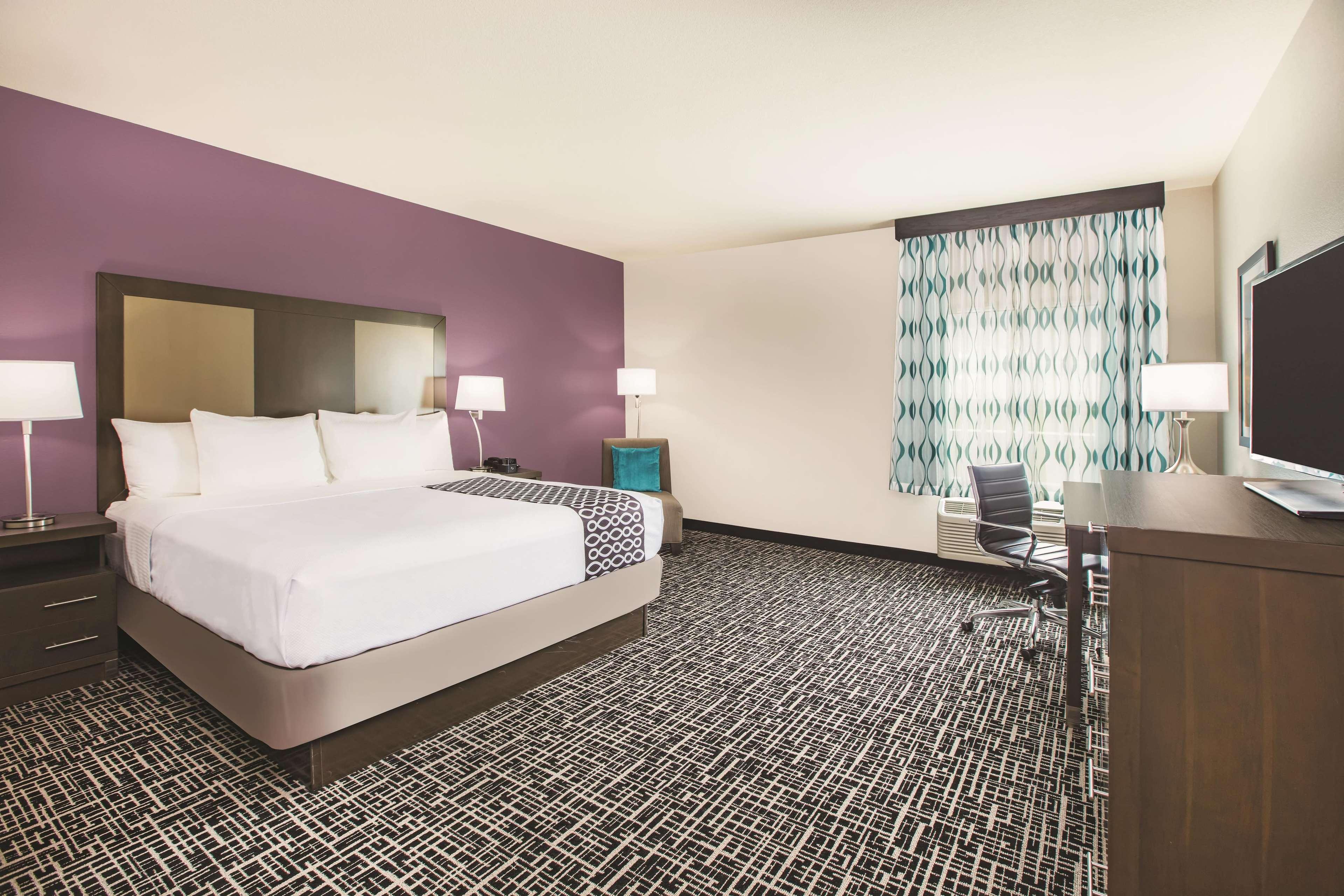 La Quinta By Wyndham Dallas Plano - The Colony Exterior photo