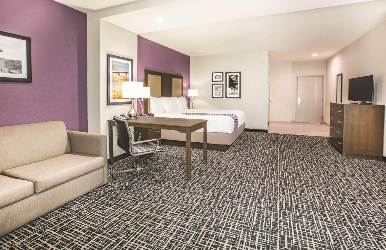 La Quinta By Wyndham Dallas Plano - The Colony Exterior photo
